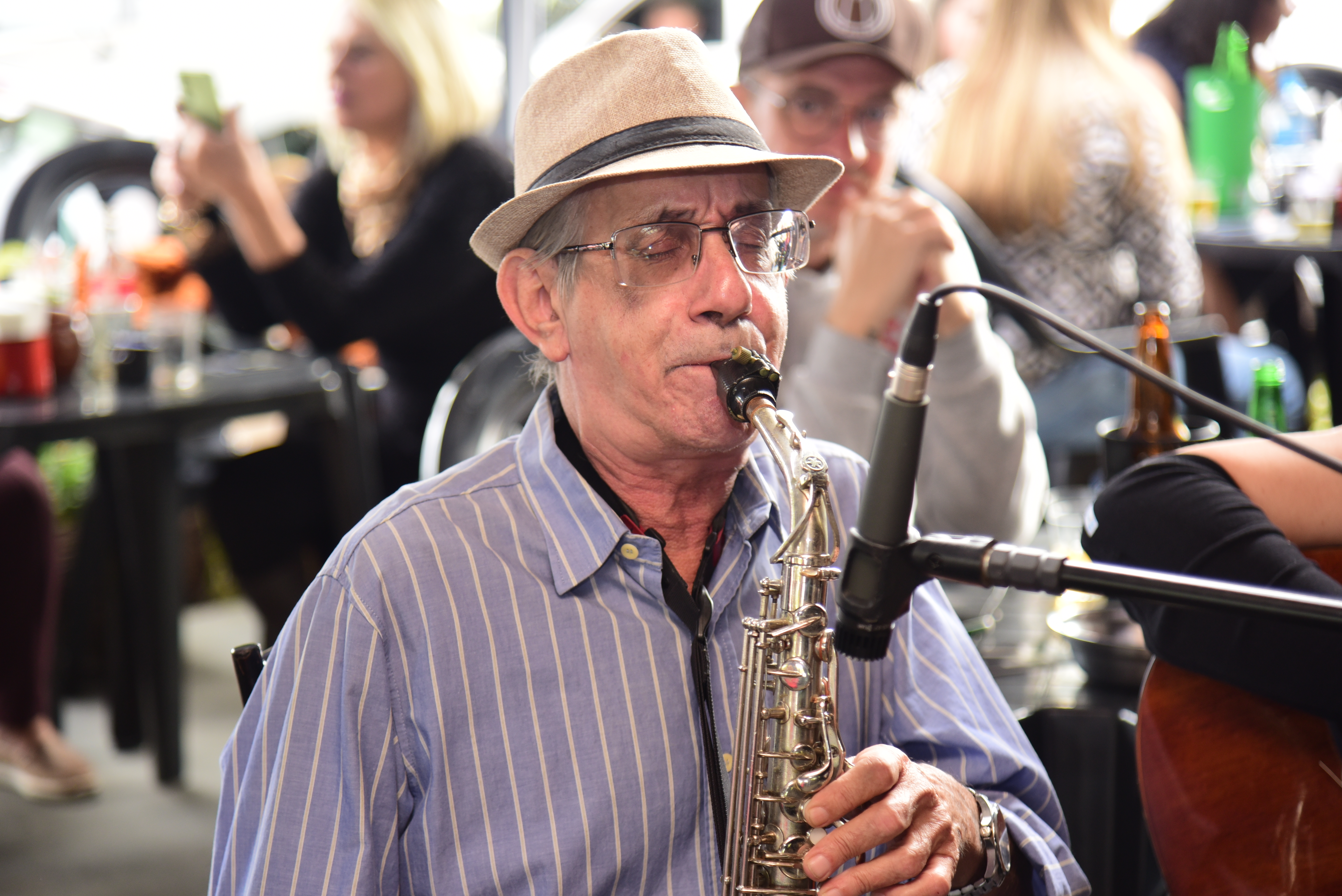 Ilustração lateral direita